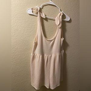 NWT urban outfitters romper size Medium